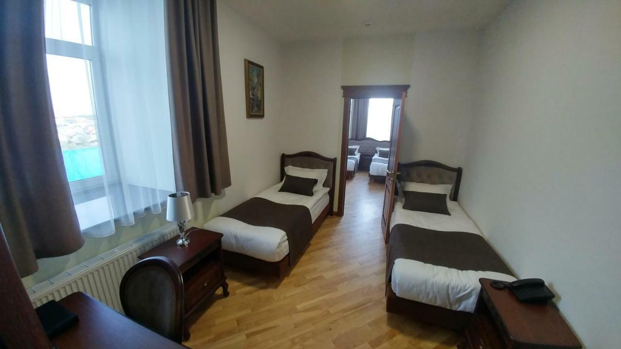 Hotel Meridian Brody ภายนอก รูปภาพ
