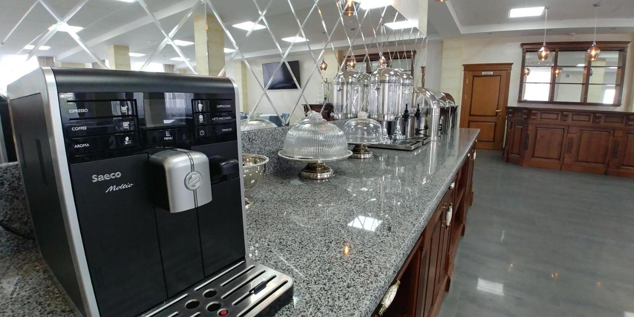 Hotel Meridian Brody ภายนอก รูปภาพ